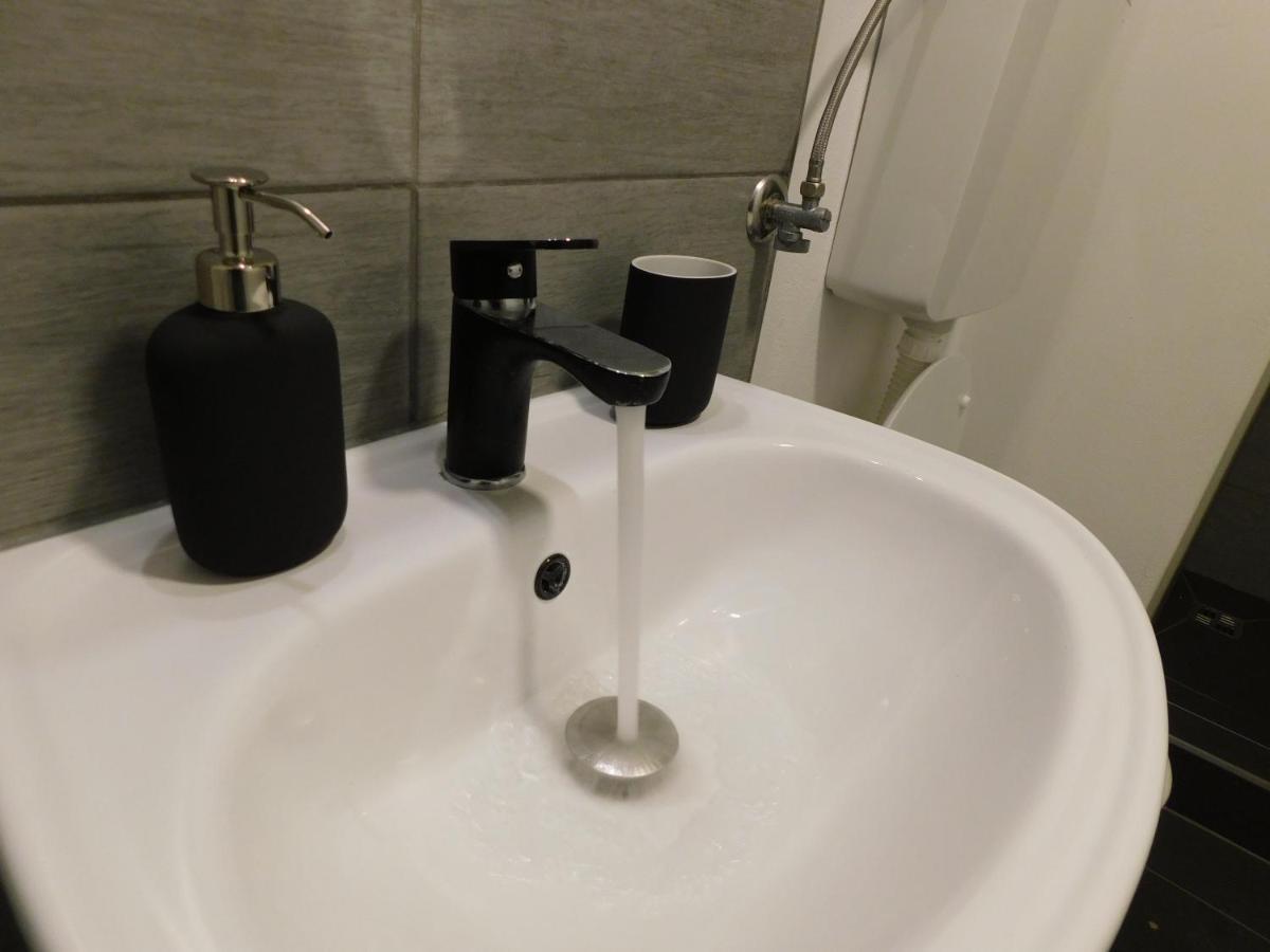 Ledek Apartment Ljubljana Eksteriør billede